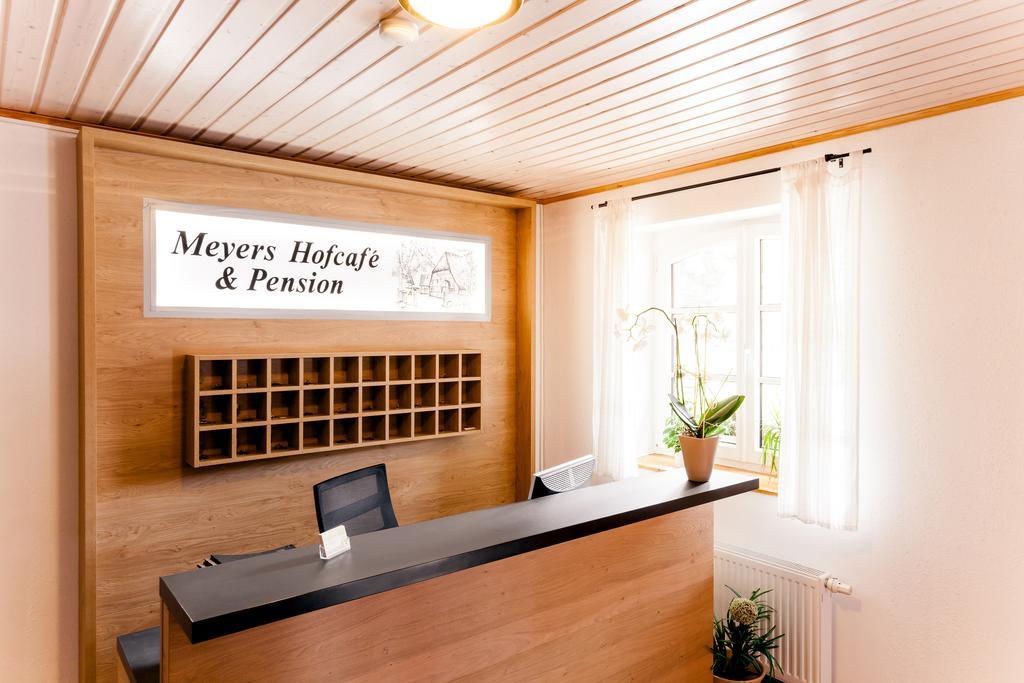 Meyers Hotel Isenbüttel Buitenkant foto