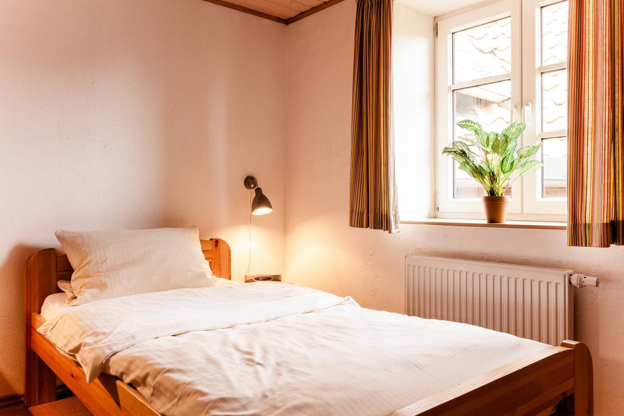 Meyers Hotel Isenbüttel Buitenkant foto